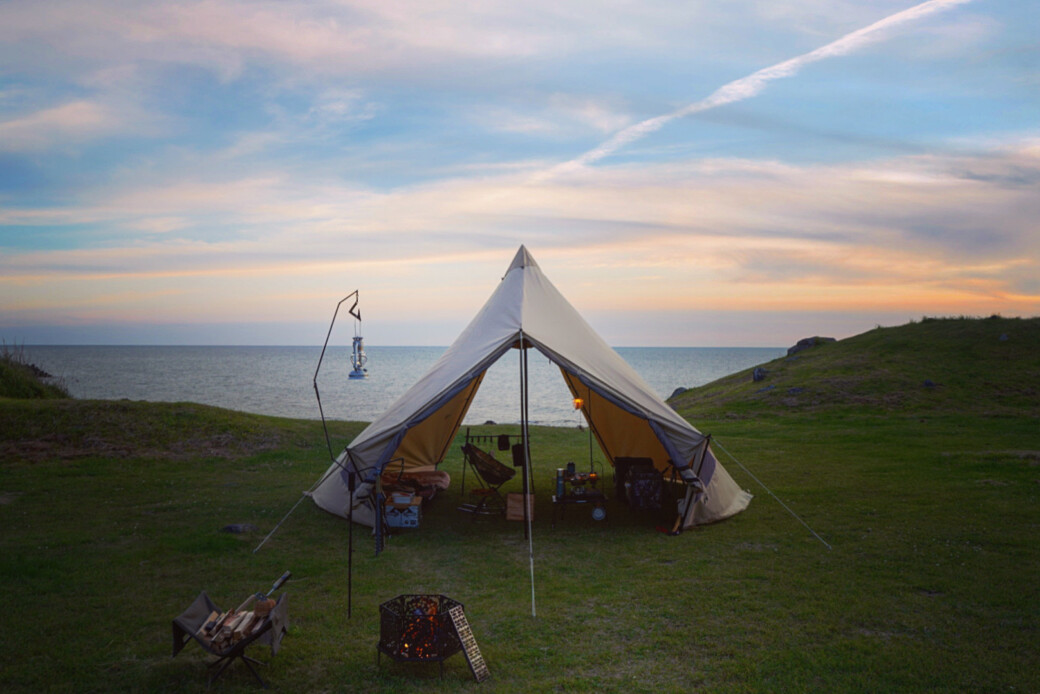 夕日が綺麗な絶景無料キャンプ場 秋田の 飛びのくずれキャンプ場 をご紹介 キャンプ大好き Campic キャンピック