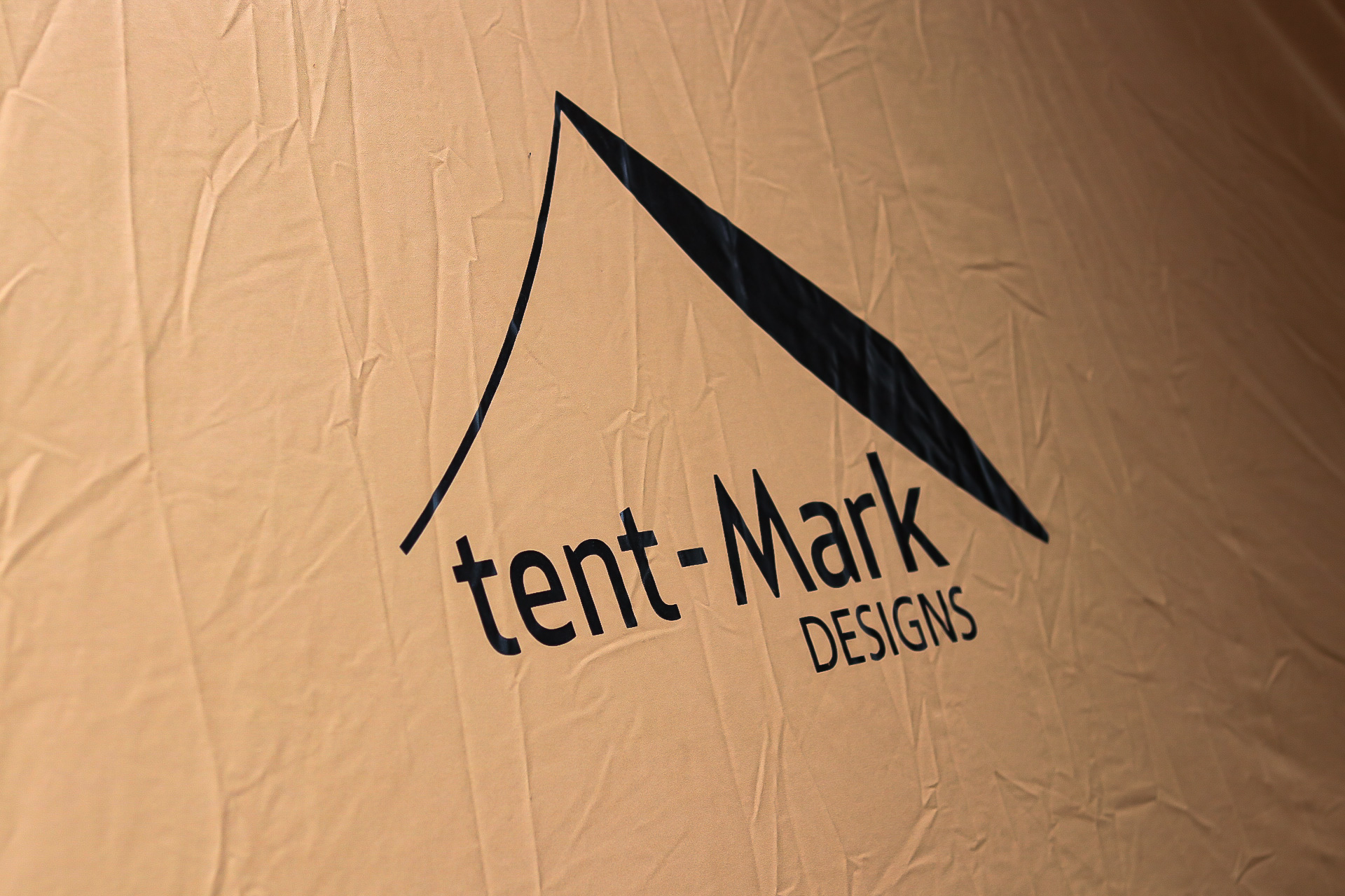 アウトドア テント/タープ 生産終了の人気ワンポール、テンマクデザインのサーカスTCの魅力を今 