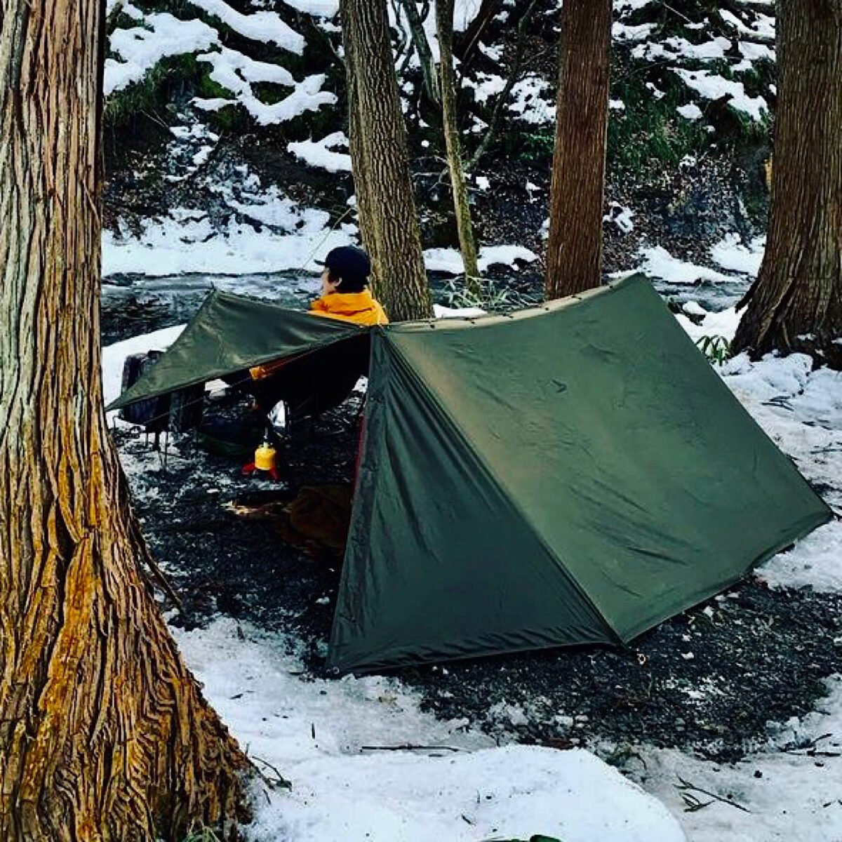夢追う開拓途中なキャンプ場「UTOUTO TINY CAMP」で野営冬キャンプ！